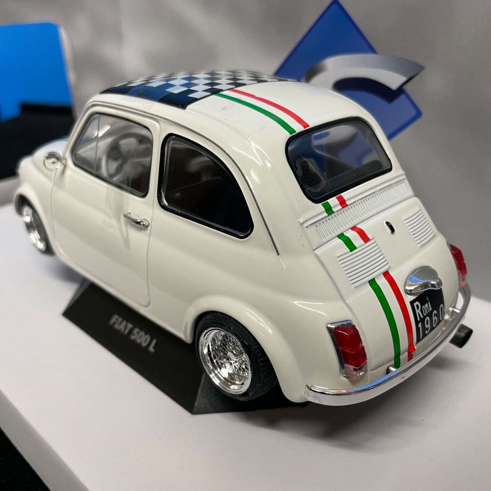 1/18 フィアットカスタム ソリド S 1/18 FIAT 500L - メルカリ