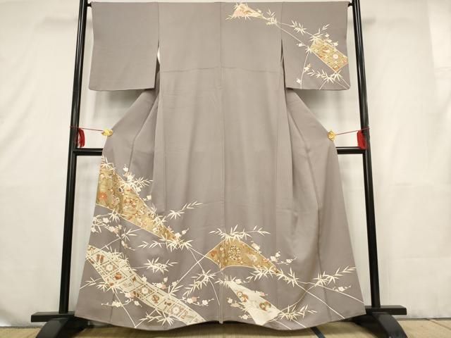 平和屋着物○本場大島紬 白大島 7マルキ 雪輪草花文 正絹 逸品