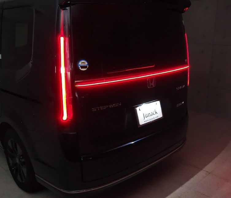 M s ホンダ ステップワゴン スパーダ エアー RP6 RP7 RP8 2025.5- Junack LEDZARD リ ザード TC LED テール イルミネーション ジュナック 社外 パーツ 部品 外装 カスタム LZR-TC-H2