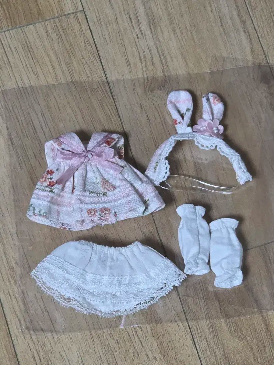 WY892 BJD 1/4 ドール 復古 洋服 5点セット 衣装のみ 1着のみ