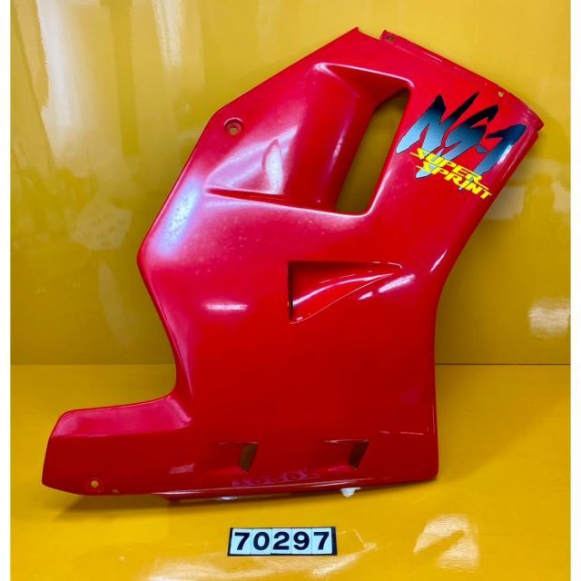 70297 HONDA ホンダ NS-1 AC12 サイドカバー 右 フロントカウル 赤 64300-GAAA-0200