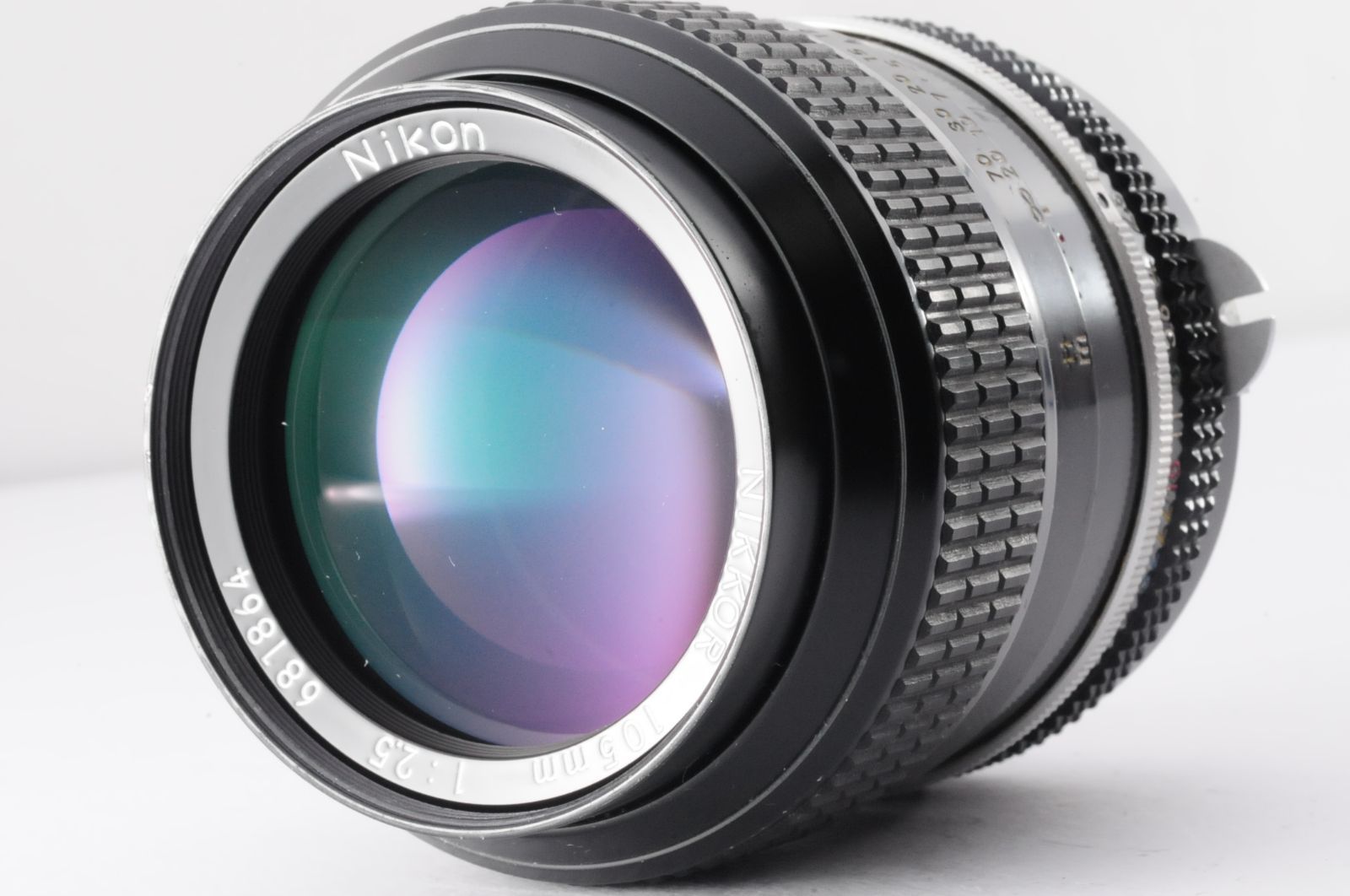 Nikon NIKKOR 105mm F2.5 Ai オールドレンズ Nikon Ai-S NIKKOR 105mm