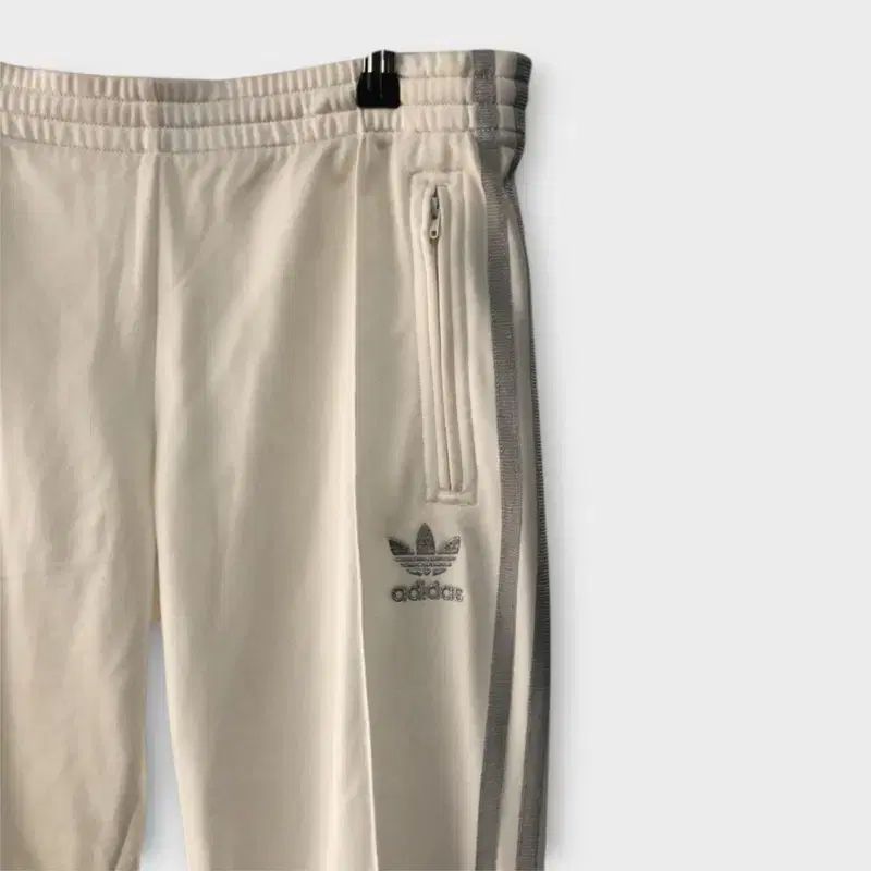 （激レア）adidas ベージュ ストライプ トラックパンツ 激レア）adidas ベージュ ストライプ トラックパンツ 楽天市場