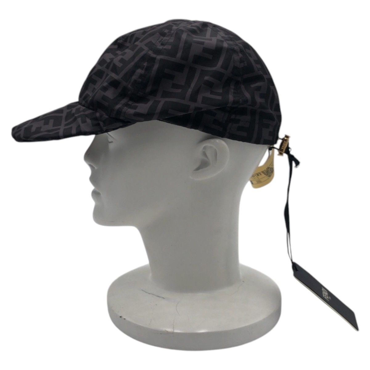 美品 FENDI フェンディ ズッカ柄 ブラック 黒 ナイロン FXQ825  