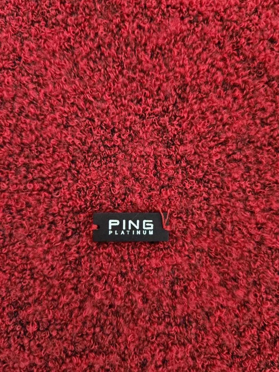 レッド ハーフネック