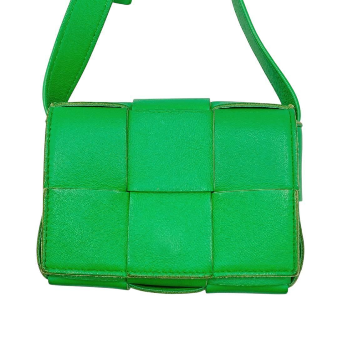 美品✨ ボッテガヴェネタ カセット ショルダーバッグ グリーン - メルカリ 