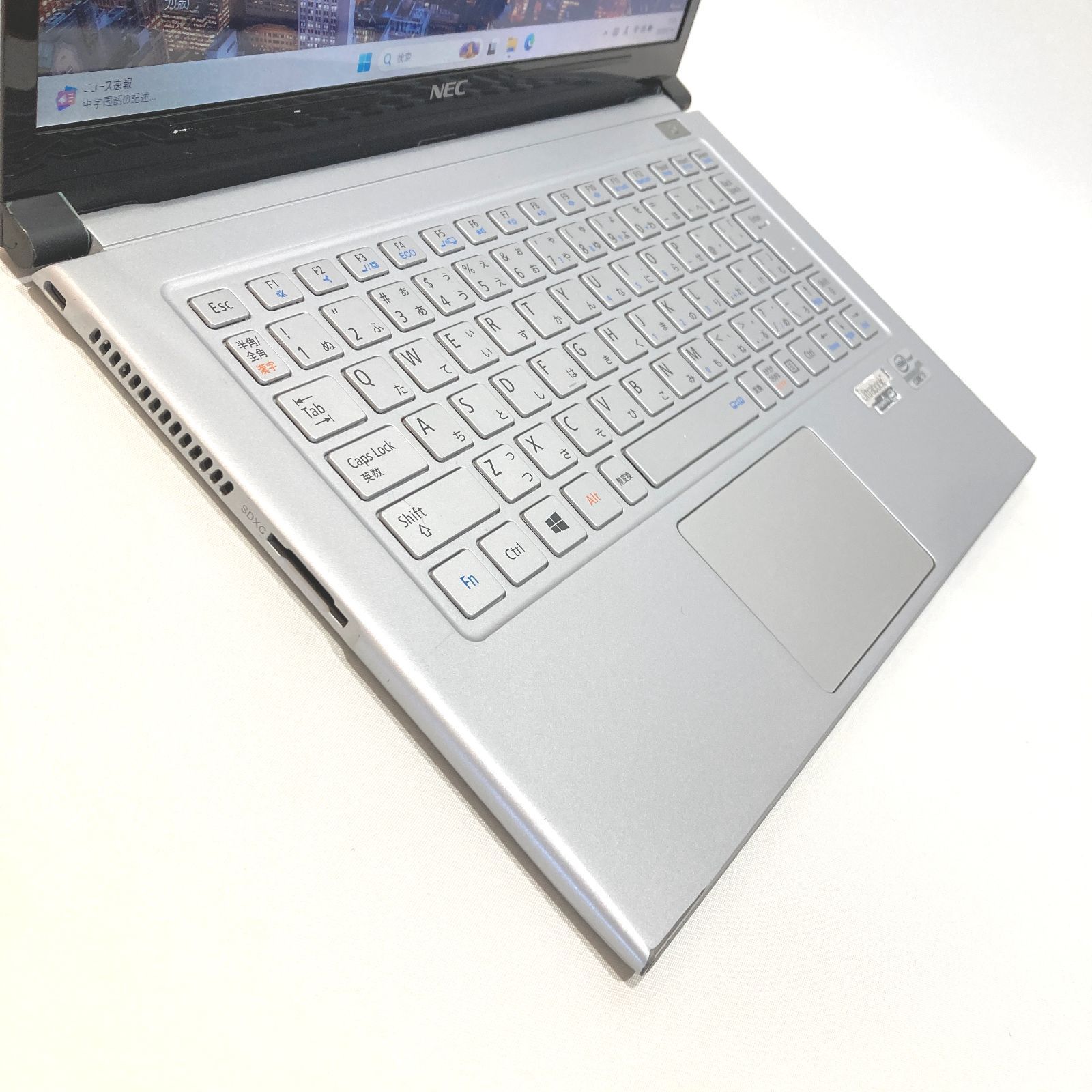 初心者向け✨超速i7・カメラ付◇シルバー◇すぐ使えるノートパソコン◇T195-3 初心者向け✨超速i7・カメラ付シルバーすぐ使えるノートパソコン