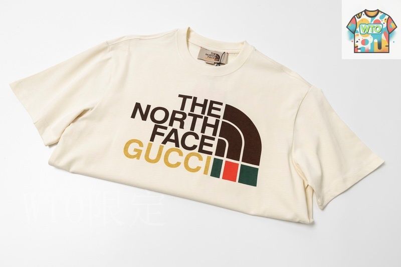 確実正規品❗️ GUCCI × THE NORTH FACE コラボ Tシャツ グッチ GUCCI x THE NORTH FACE グッチ x ノースフェイス コラボ