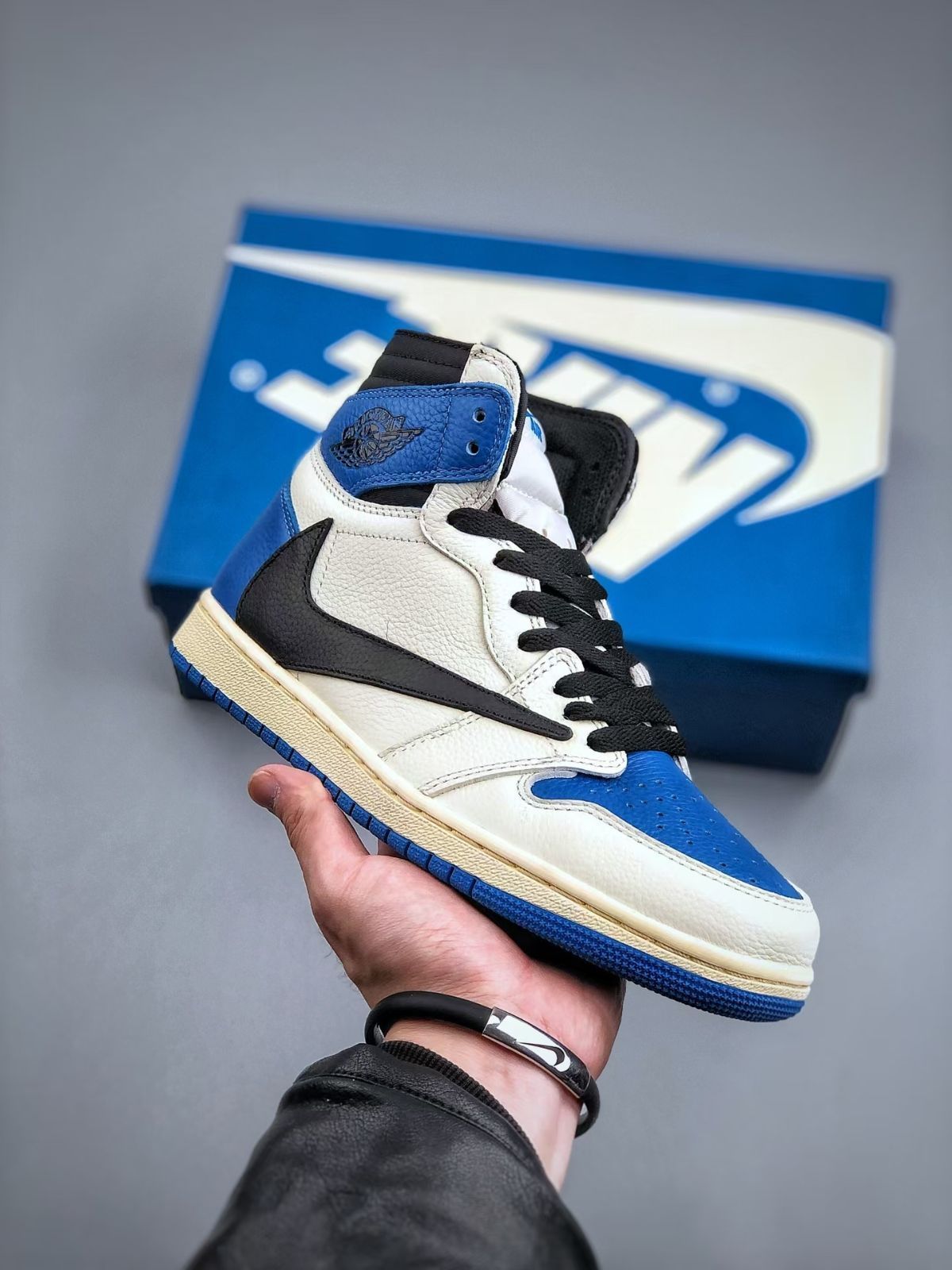 Jordan 1 Retro OG x Travis Scott Fragment High