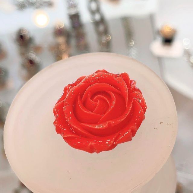 重文大好き★美品 NOJESS K10 珊瑚 サンゴ 薔薇 バラ チャーム Amazon | 【 花 纏い/とても 大きな 薔薇 】 赤珊瑚 の