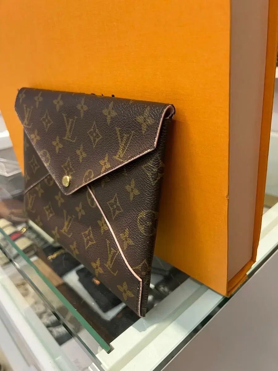 Louis Vuitton ルイヴィトン キリガミ大 クラッチバッグ 楽天市場】【新品】 ルイヴィトン クラッチバッグ ポシェット