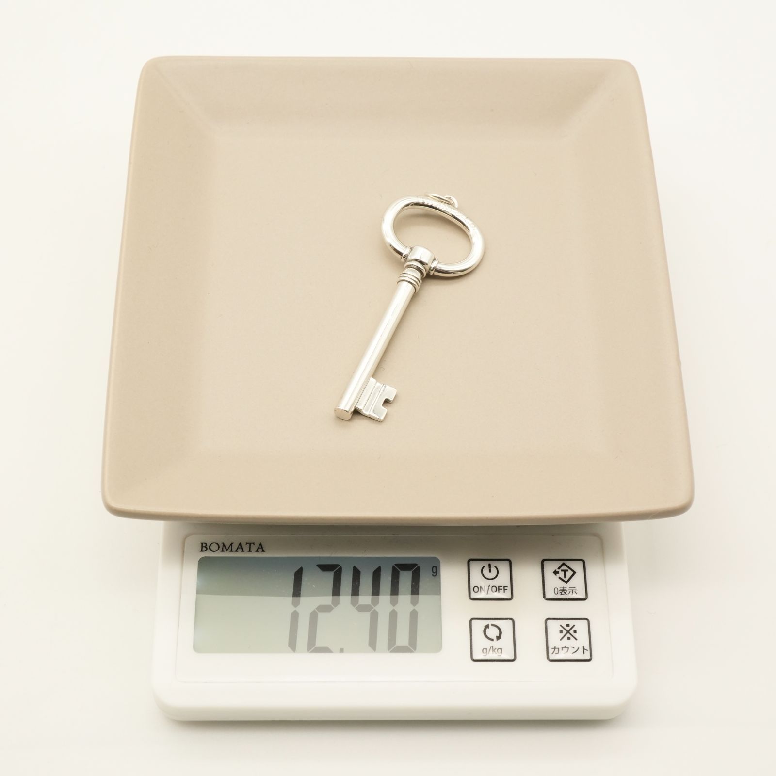 美品 ティファニー オーバル ラージ キー ペンダントトップ/25-819S  