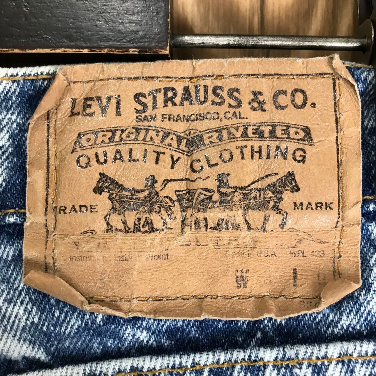 USA製 90s Levi's リーバイス 520 ケミカルウォッシュ デニム パンツ サイズ W33 L30 メンズ L位 90年代 ストーンウォッシュ 古着 s24072756