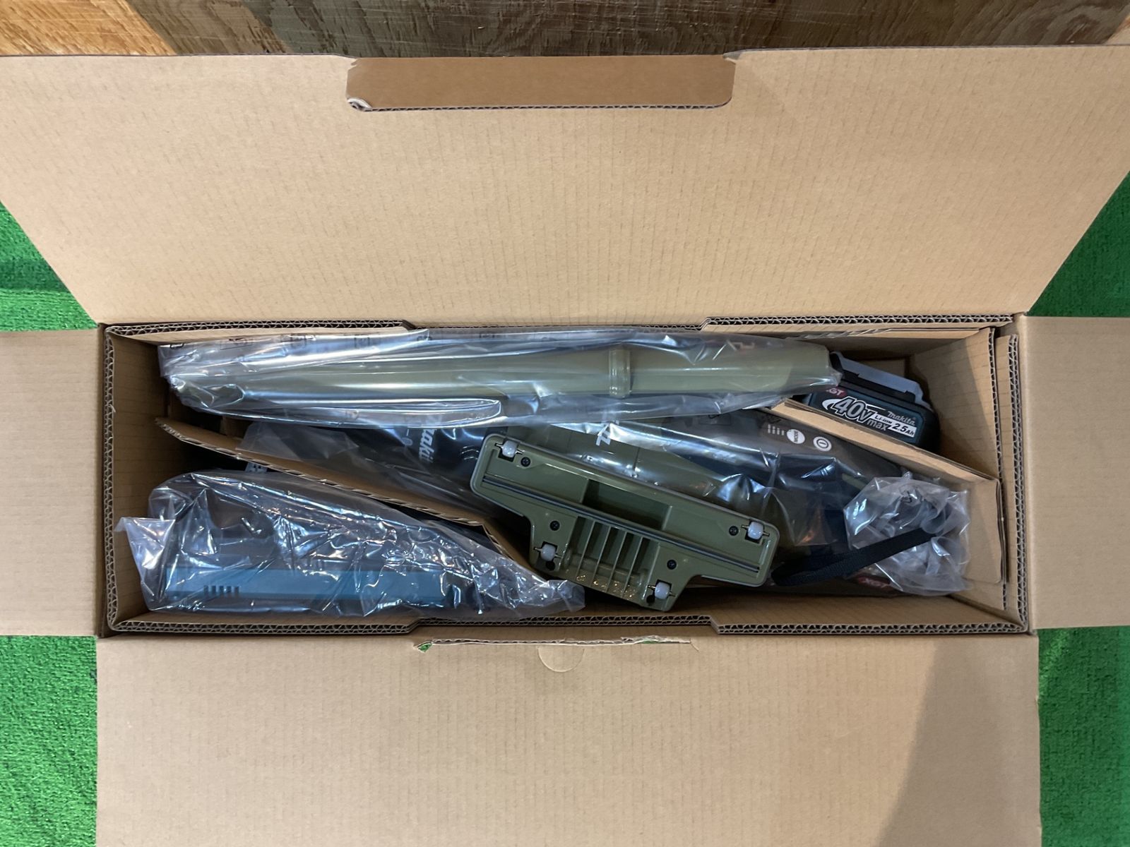 CL003GRD0 充電式クリーナ