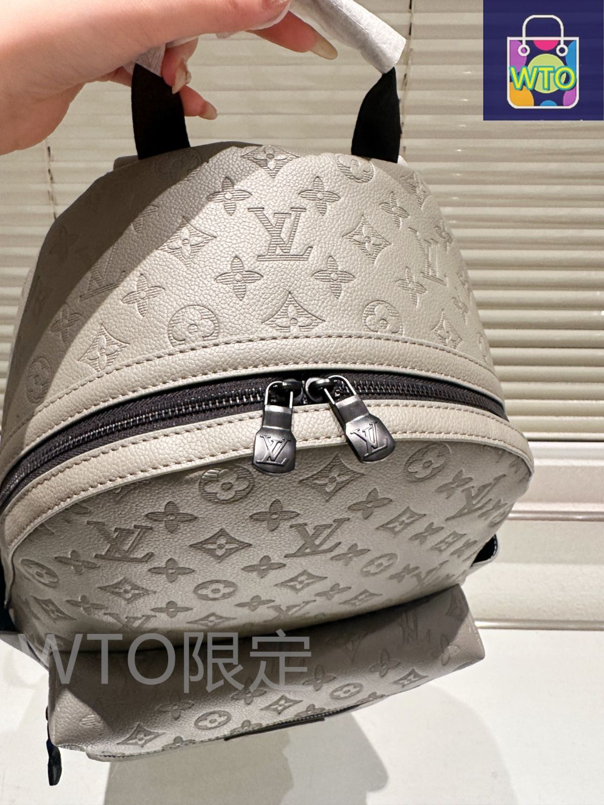 LOUIS VUITTON ルイ・ヴィトン　メンズ カットソー　本物保証 ネクタイ・LV ブラゾン ドット S00｜ルイ・ヴィトン 公式サイト