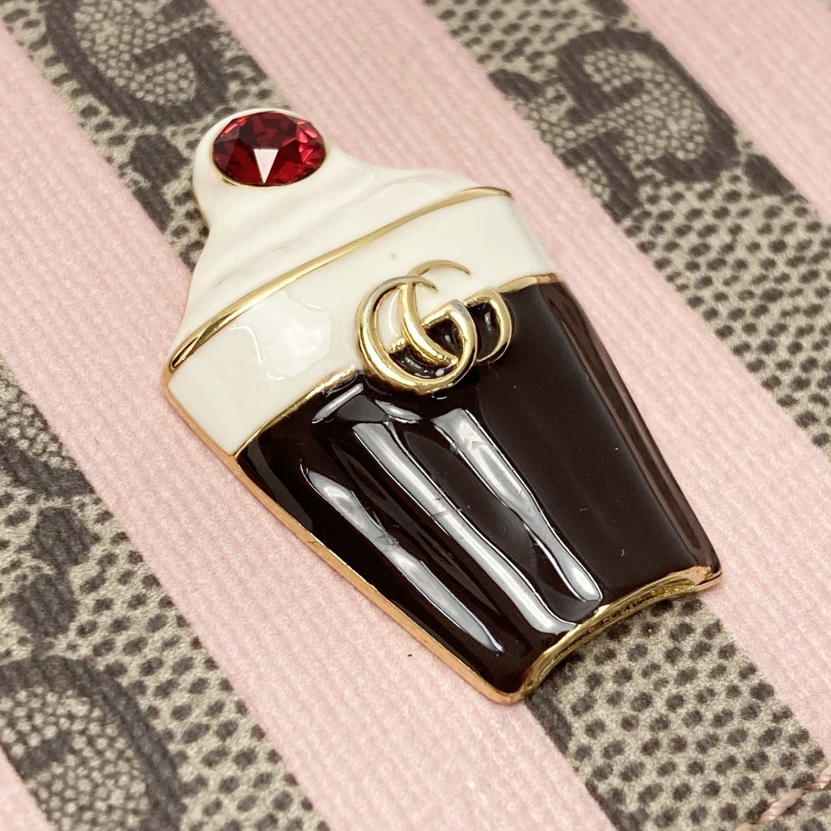 GUCCI グッチ GGスプリーム 2つ折り カードケースウォレット