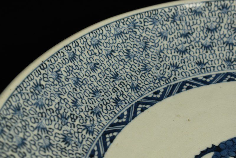 古伊万里、無傷。染め付け、輪郭　　松竹梅、大皿、　41.  センチ。 古伊万里 染付 大皿 40cm 松竹梅唐草文皿 飾皿 絵皿 - メルカリ