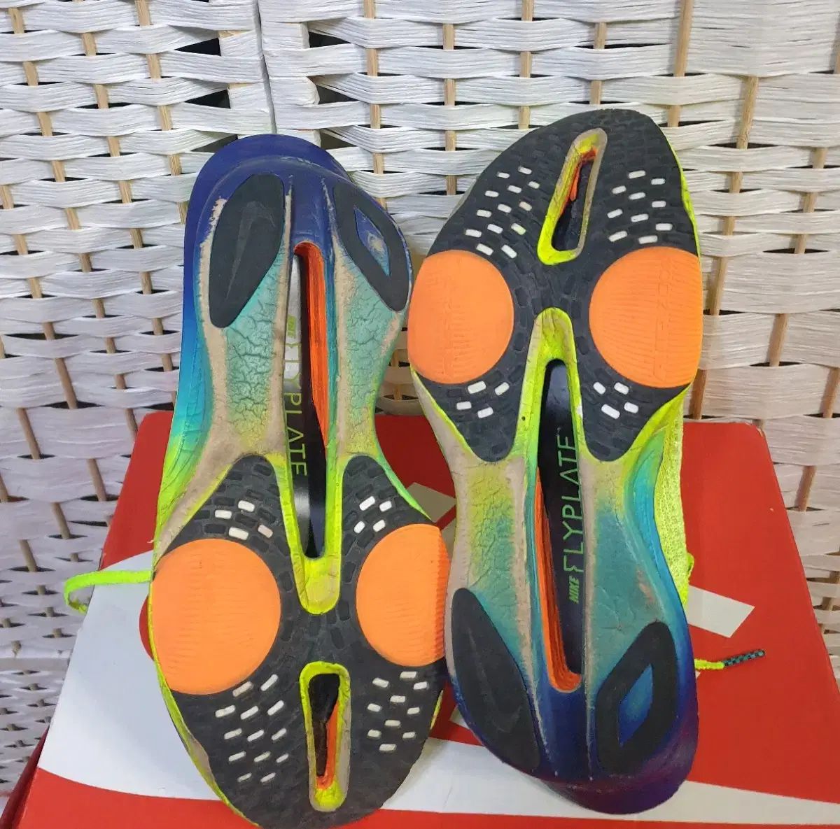 ランニングシューズ 265mm