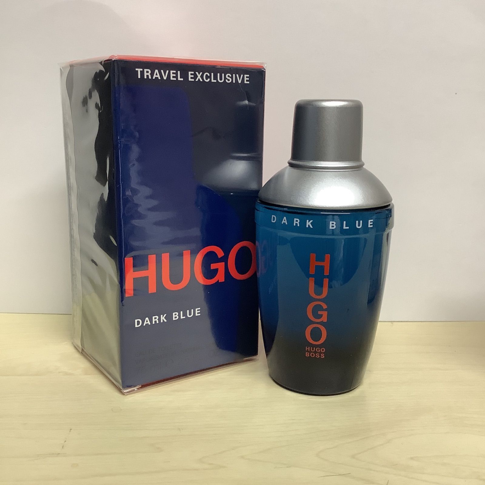 新品未開封 HUGO BOSS ダークブルー トラベル エクスクルーシヴ