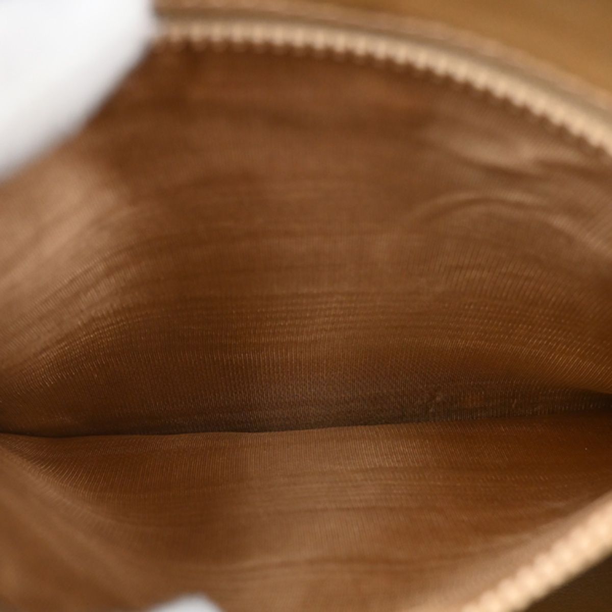 クラッチバッグ