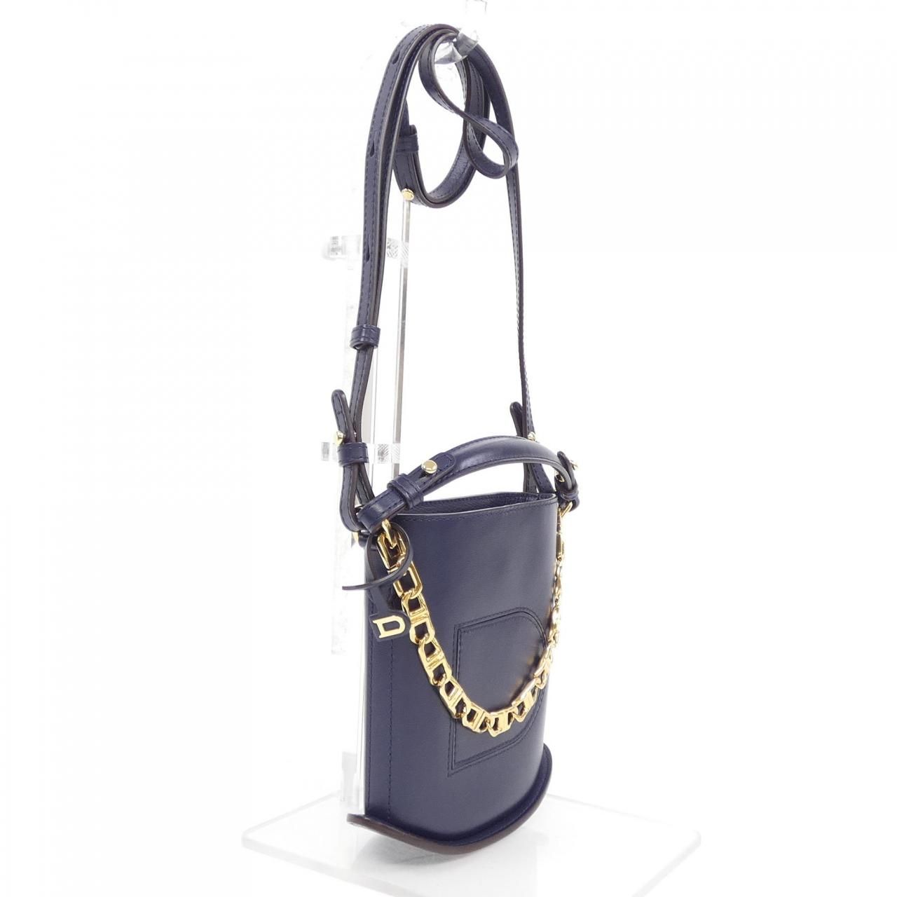 デルボー DELVAUX