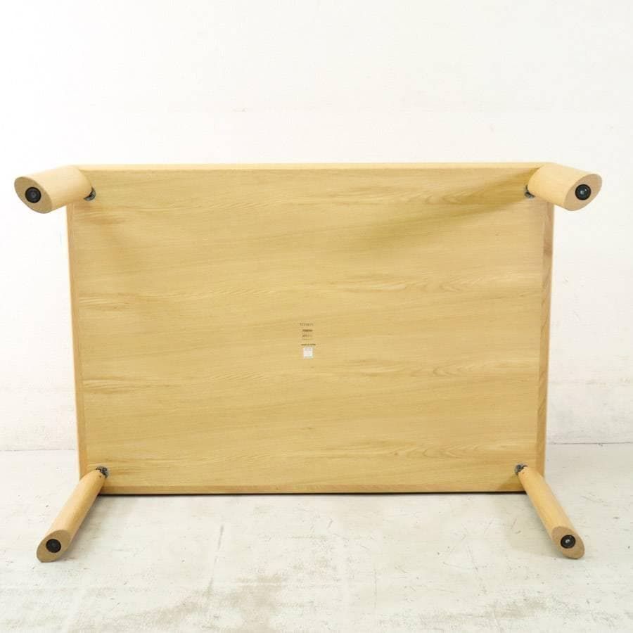 センターテーブル