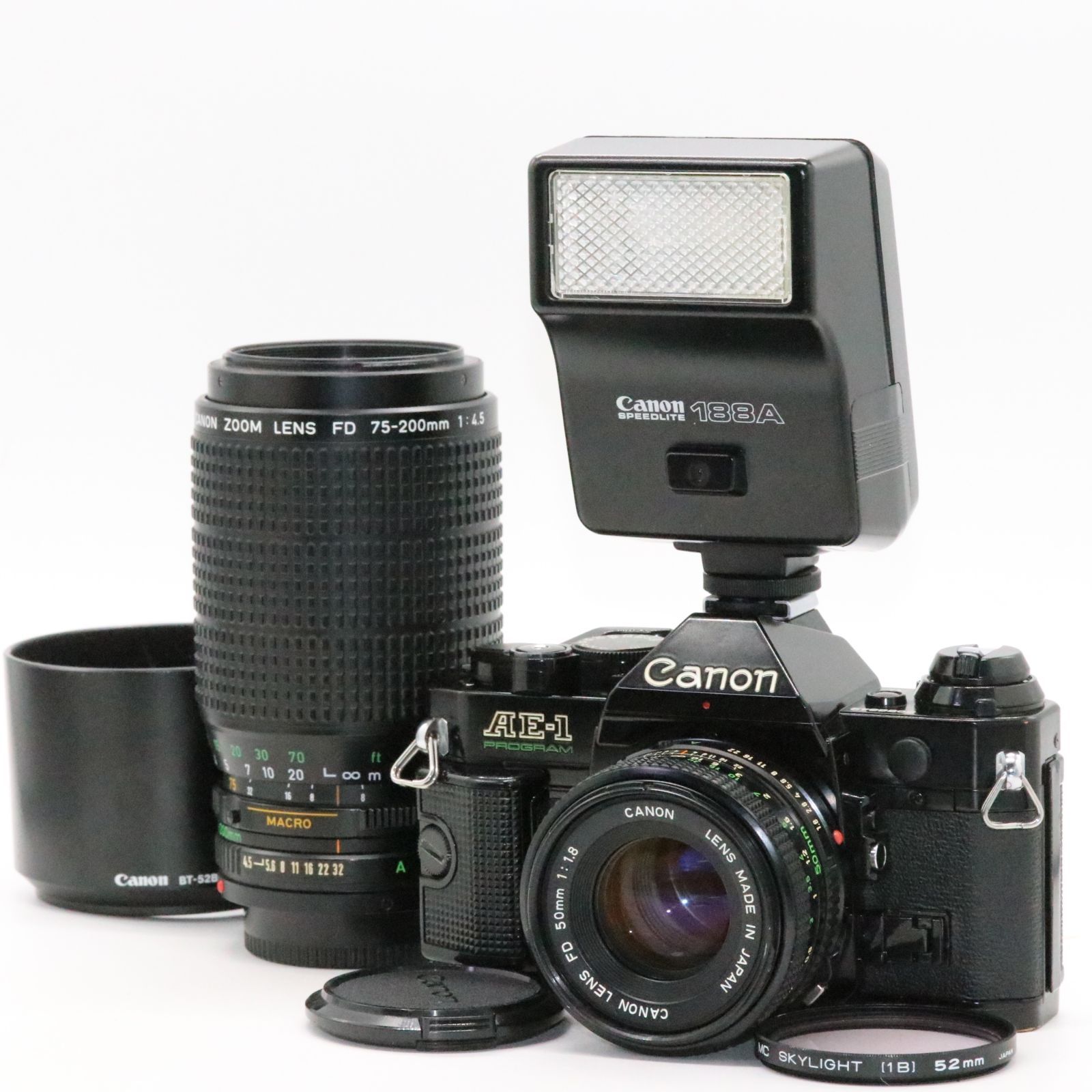 専用】Canon AE-1 フィルムカメラ NFD 50mm f/1.8 Canon AE-1 w/ 50mm FD f/1.8 and bonus telephoto zoom lens