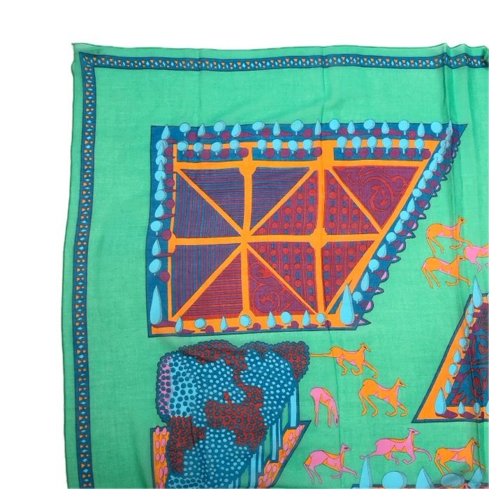 HERMES 大判スカーフ　ショール ストール パレオ フランス製　未使用品 HERMES エルメス 大判 ショール パレオ スカーフ ストール