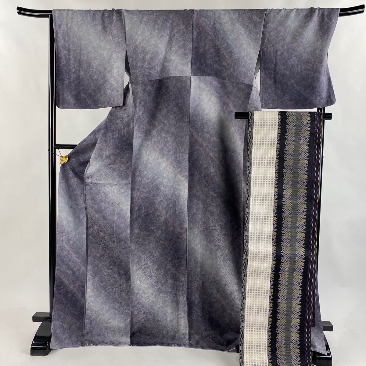 小紋 身丈175.5cm 裄丈68.5cm L 袷 袋帯セット 幾何学 斜縞 ぼかし 灰紫 正絹 名品