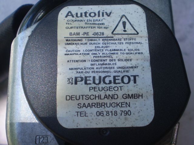 プジョー208 A9HN01 純正 シートベルト 助手席 左側 本州