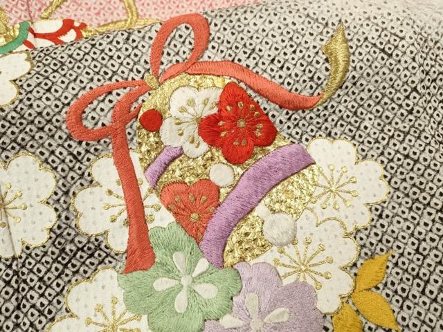 正絹☆本総絞り＆吉祥柄の花食鳥刺繍が大胆な正装中の正装☆7歳七五三