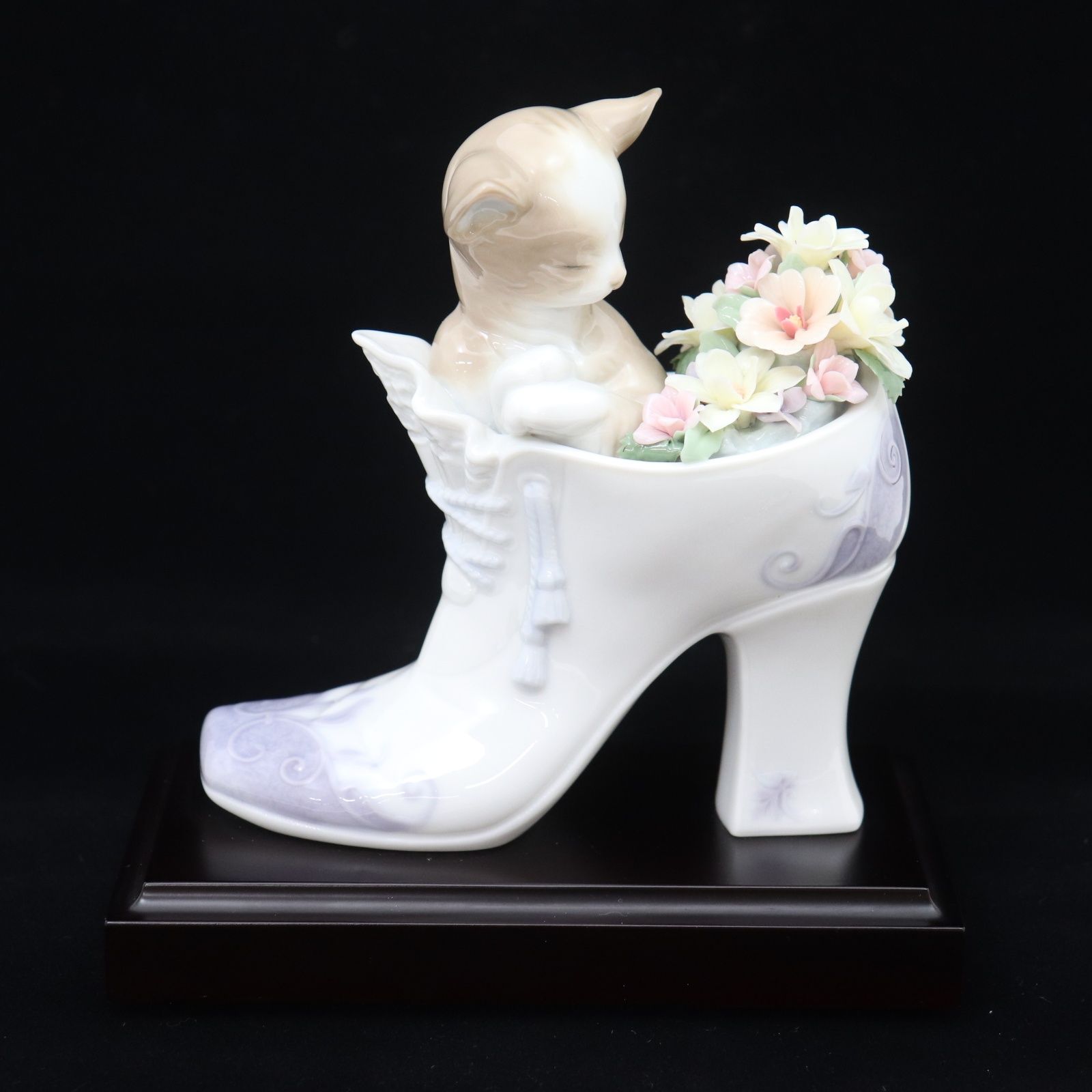 ITB0462DNN3S LLADRO リヤドロ 楽しいかくれんぼ 6743 ねこ 子猫 花 陶器 陶磁器人形 オブジェ フィギュリン 置物 インテリア 飾り コレクション