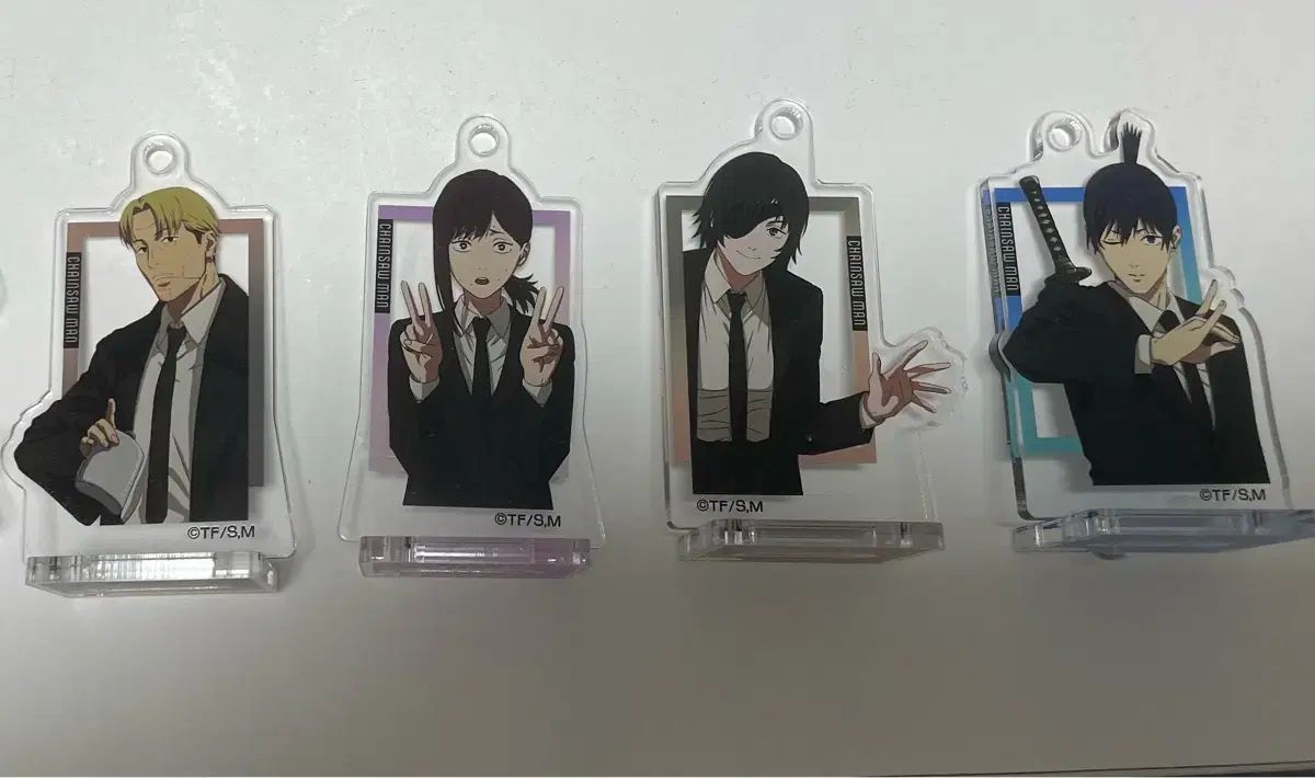 4 セット 公安チーム チェーンソーマン アクリル キーリング 立つ
