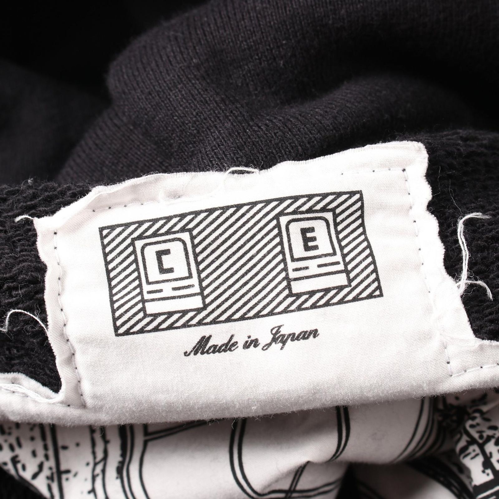 C.E / シーイー 】NOT OF THINGS HEAVY HOODY