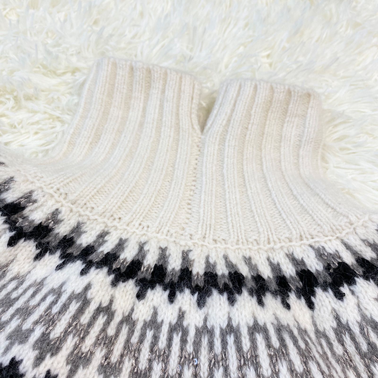 美品★ミースロエ　　クロップドノルディックニット MIESROHE（ミースロエ）の「sustainable クロップドノルディックニット