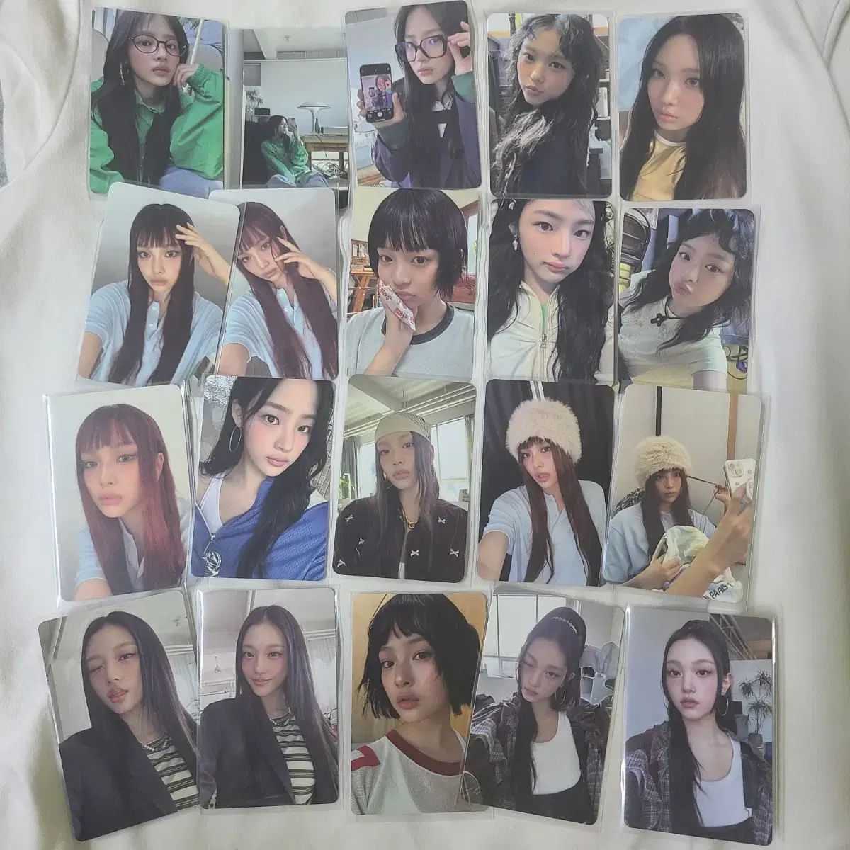 newjeans まとめ売り　アルバム　キーホルダー　トレカ newjeans まとめ売り アルバム キーホルダー トレカ newjeans まとめ