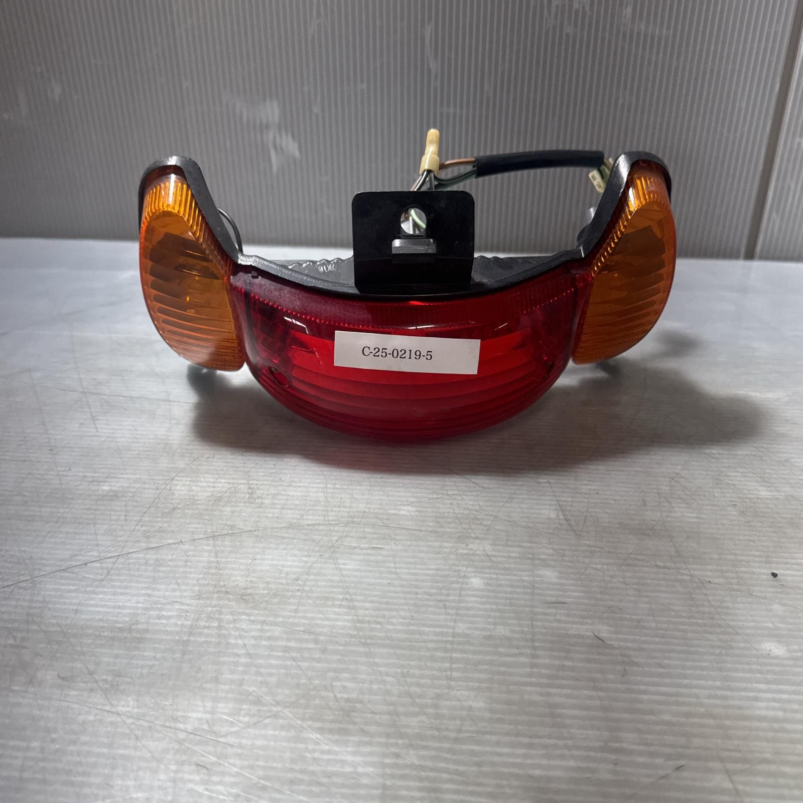 SUZUKI レッツ4 パレットCA41A テールランプ Let's スズキ