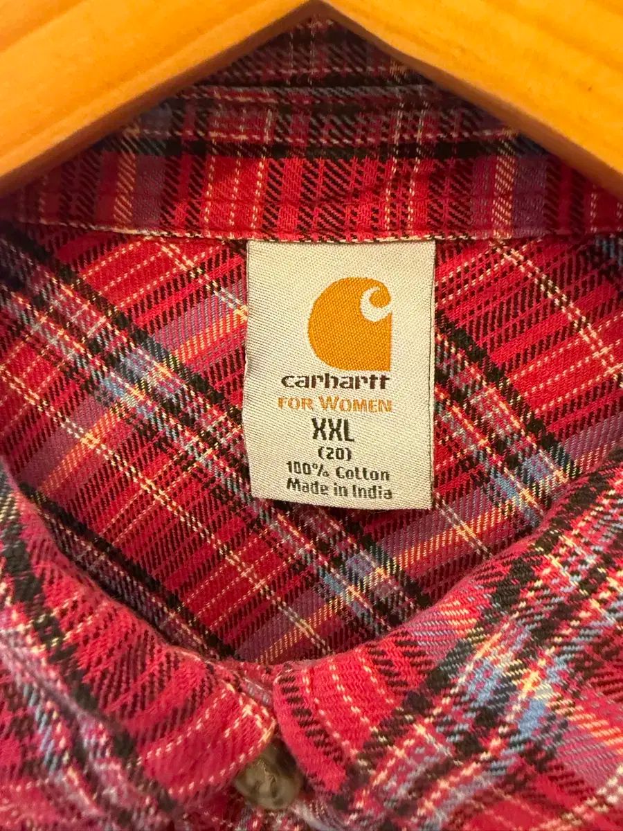 Carhartt カーハート　ネルシャツ　レッド　赤　チェック柄　M 古着 Carhartt カーハート ネルシャツ レッド 赤白 チェック柄 L