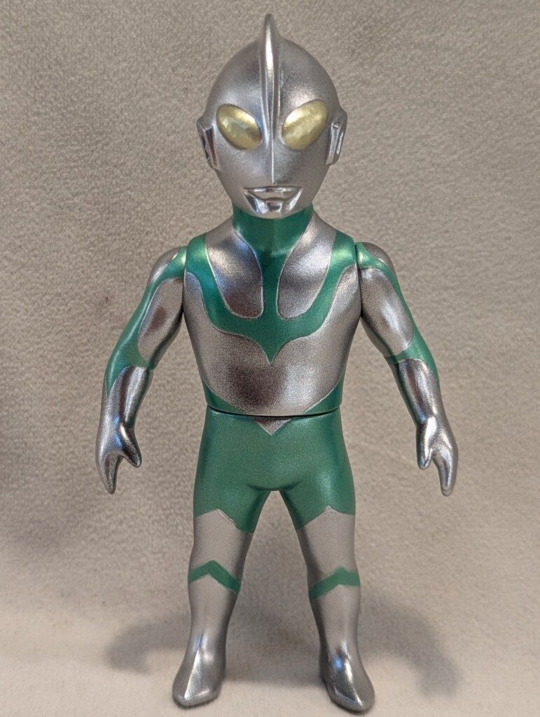 シン・ウルトラマン 緑ver. MAX TOY マックストイのソフビ人形 MAXTOY