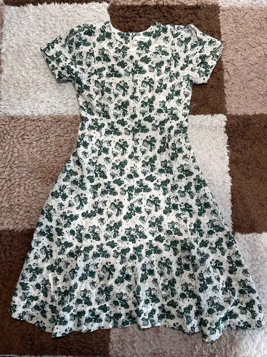 HAZZYS へジス 21SS フラワー ワンピース 85 ー 160