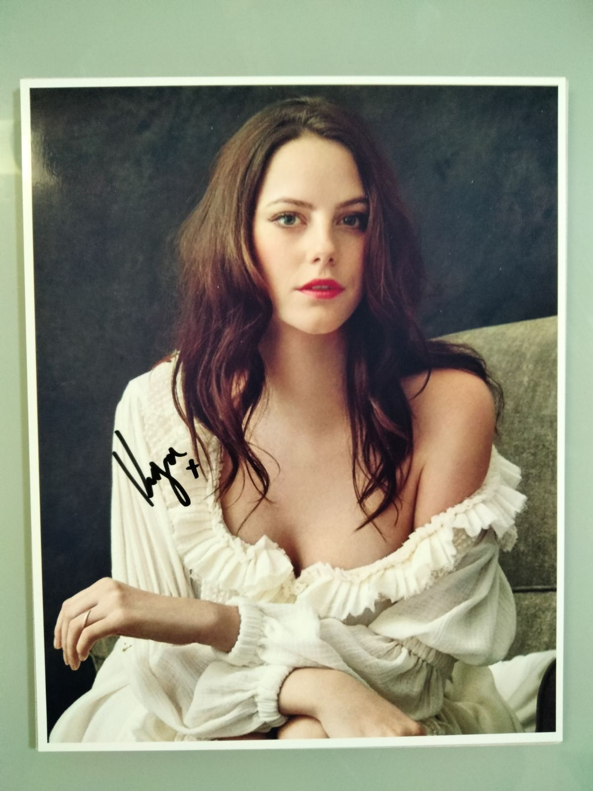 カヤ・スコデラリオ直筆サイン入超大型写真…Kaya Scodelario