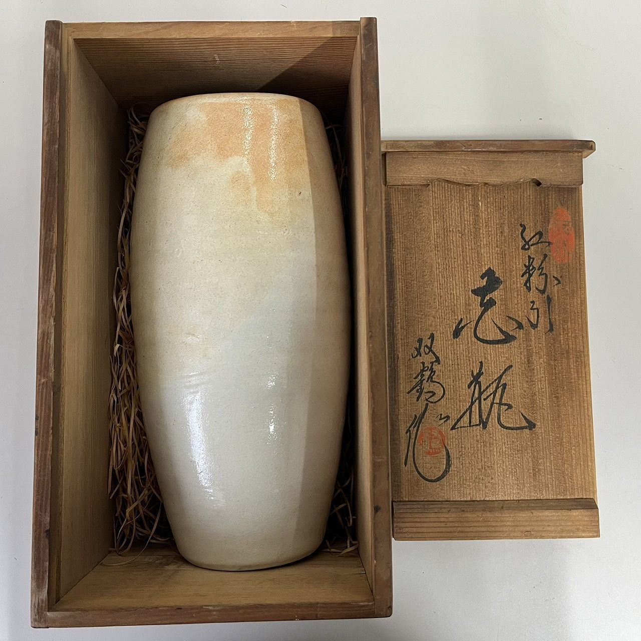 九谷焼 花瓶 銀彩(花台付) 陶器 インテリア 日本製 ブランド 伝統工芸品 九谷焼 花瓶 銀彩(花台付) 陶器 インテリア 日本製 ブランド 伝統工芸品