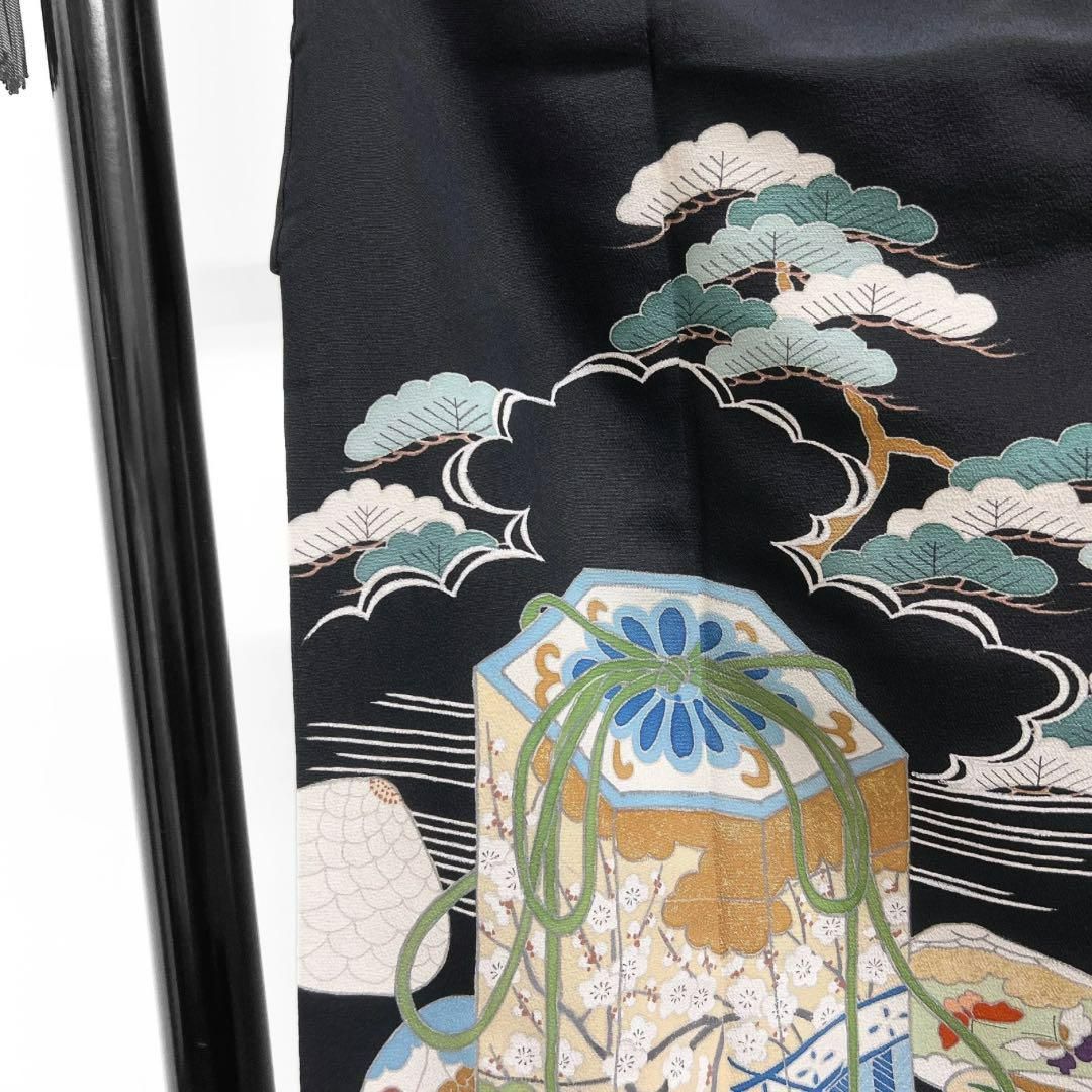 黒留袖 五つ紋 比翼付き 貝桶 松竹梅 雲 菊 着物 093w d - メルカリ 