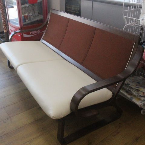 フジファニチャー 富士ファニチャー 木枠 2人掛け ソフトレザー ソファ