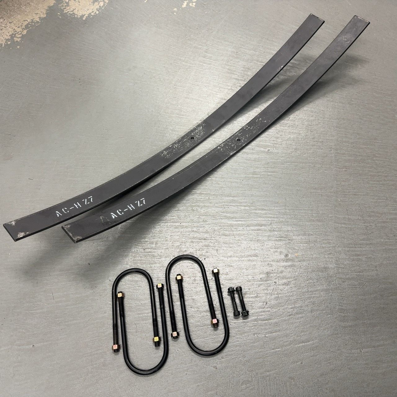 品 オーバーテック ふんばるぞープラス 強化 増しリーフ スプリング S500P S510P ハイゼットトラック 3 純正リーフ ３枚 ４枚車