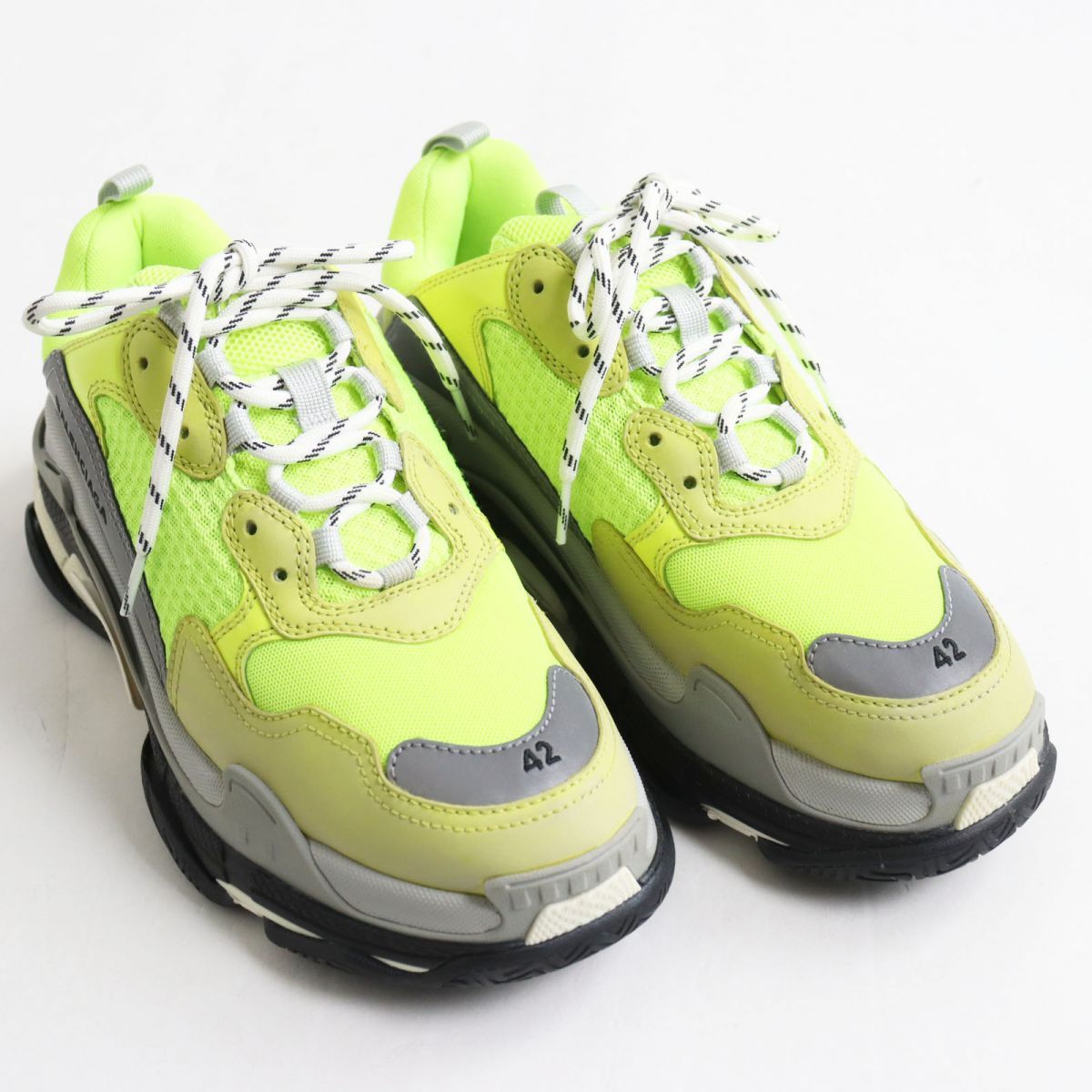 未使用品○BALENCIAGA バレンシアガ Triple S/トリプルS 512175 USED加工 ダッドスニーカー/シューズ  ネオンイエロー×グレー 27.5cm - メルカリ