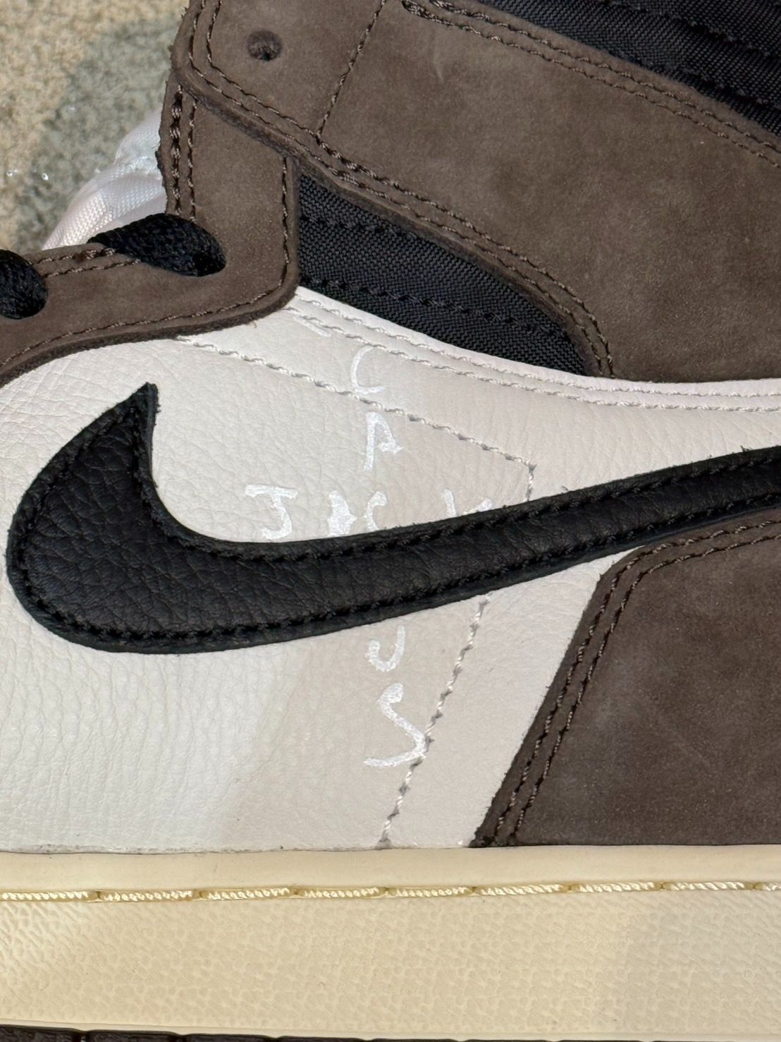 Travis Scott × Nike Air Jordan 1 Retro High OG TS SP Travis Scott × Nike Air Jordan 1 Retro High OG TS SP