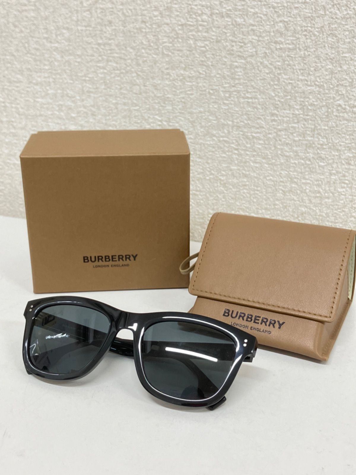 美品】BURBERRY サングラス 0BE4341 - RM☆F611☆ - メルカリ