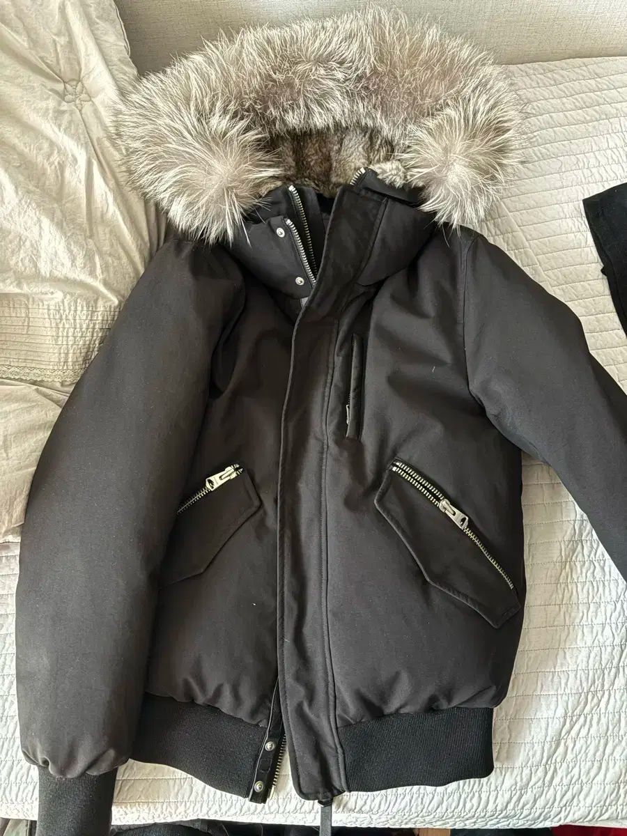 【雷市場（ポンジャン）商品韓国直送】 MACKAGE(マッカージュ) ディクソン シルバーファー 38