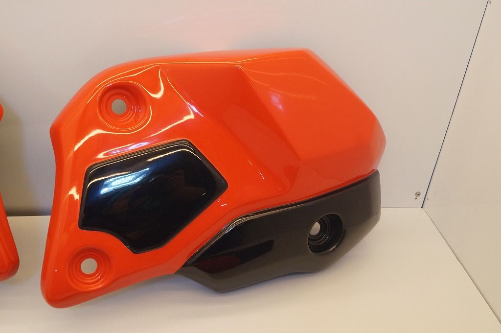 スクランブラーレッド